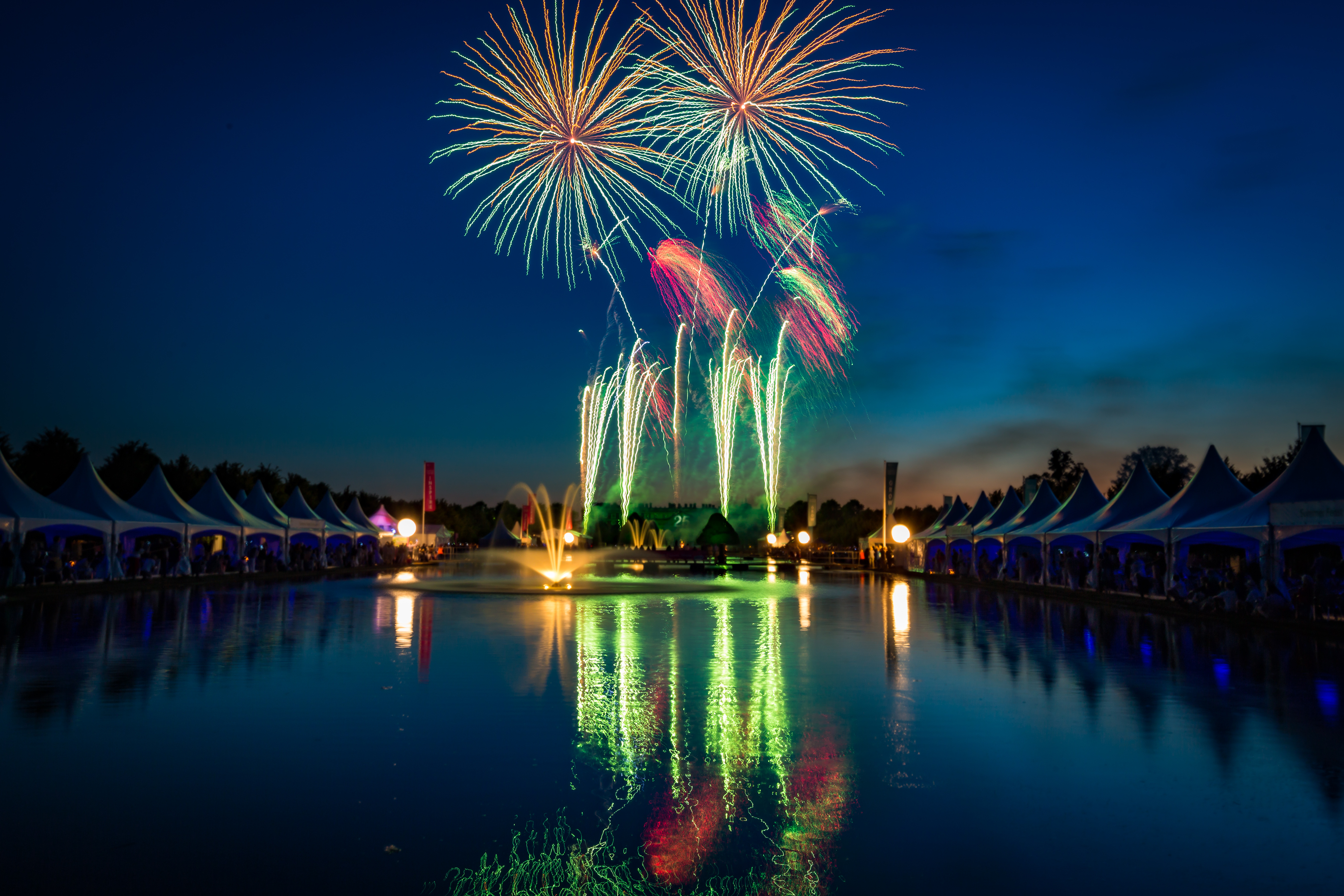 Firework display, Sizzling Summer Shows